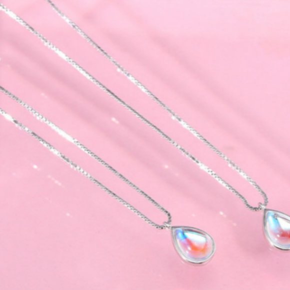 925 Sterling Moonstone Pendant - Picture 2 of 6